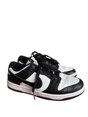 Nike dunk low “Panda" women's version DD 1503–101 nike black /white size 7.
